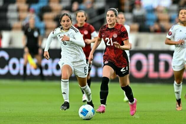 Dash sign F Clarissa Larisey from Crystal Palace FC