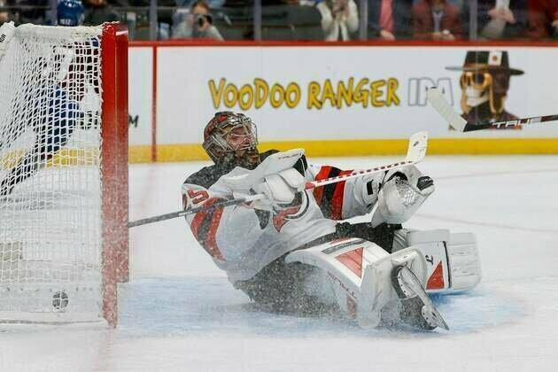 Devils' defense suddenly a sieve as they visit Kings