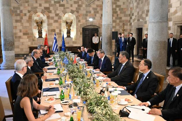 China stands ready to strengthen bond of cooperation with Greece -- Chinese premier