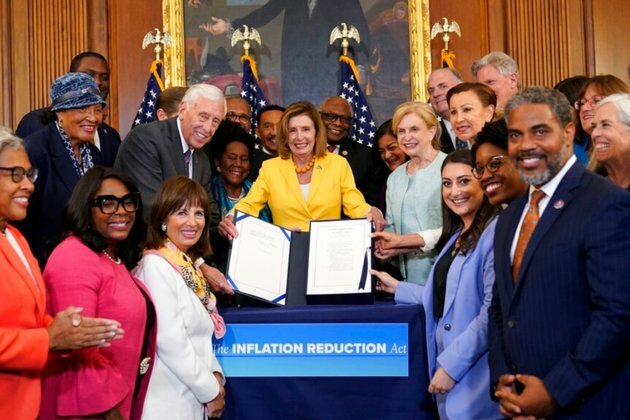 Congress OKs Democrats&#039; Climate, Tax, Health Bill, a Biden Triumph