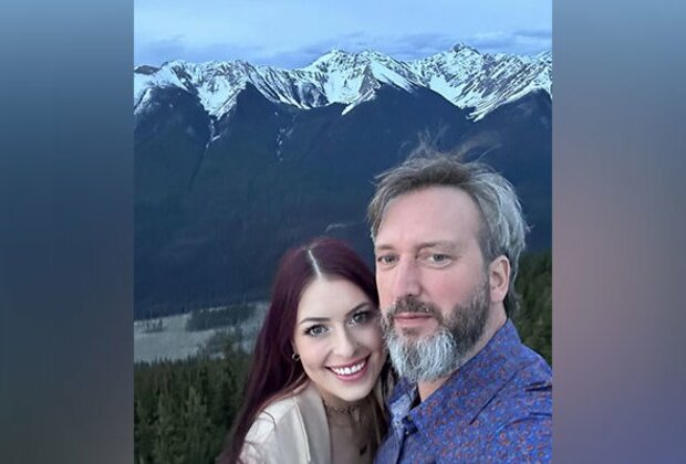 "Luckiest guy in the world": Tom Green announces engagement  to Amanda