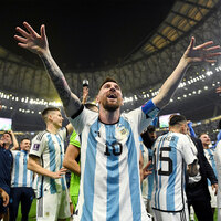 Former Argentina teammate backs Messi to play 2026 FIFA World Cup