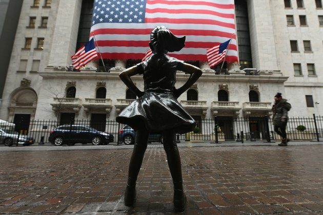 Coronavirus Continues to Pull Down US Stocks