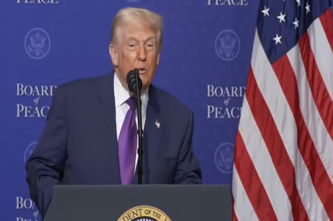"Going to put 200% tariffs, if you fight": Trump reiterates India-Pakistan "ceasefire" claim; updates jets shot down number to 11