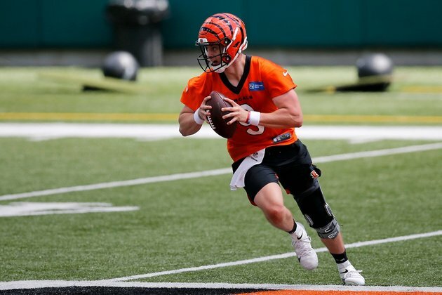 Report: Burrow expects knee to be 100% by training camp