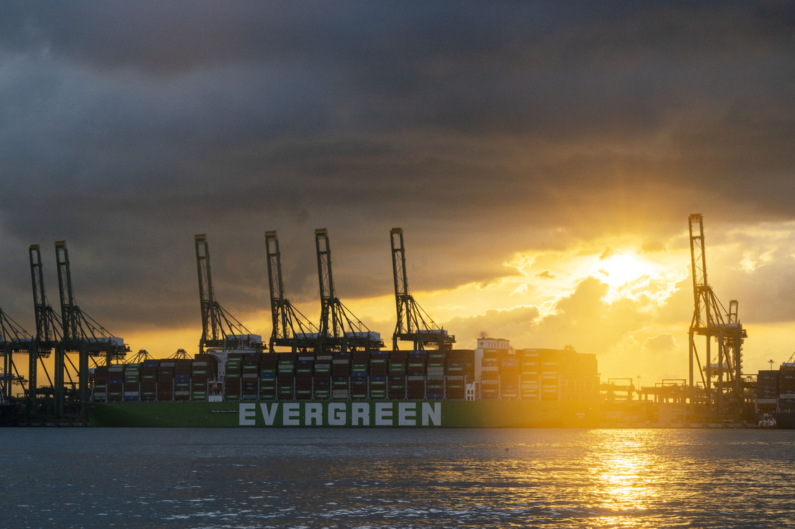 SINGAPORE-NON-OIL DOMESTIC EXPORTS