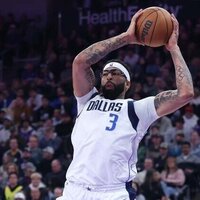 Mavs' Anthony Davis won't undergo hand surgery, out at least 6 weeks
