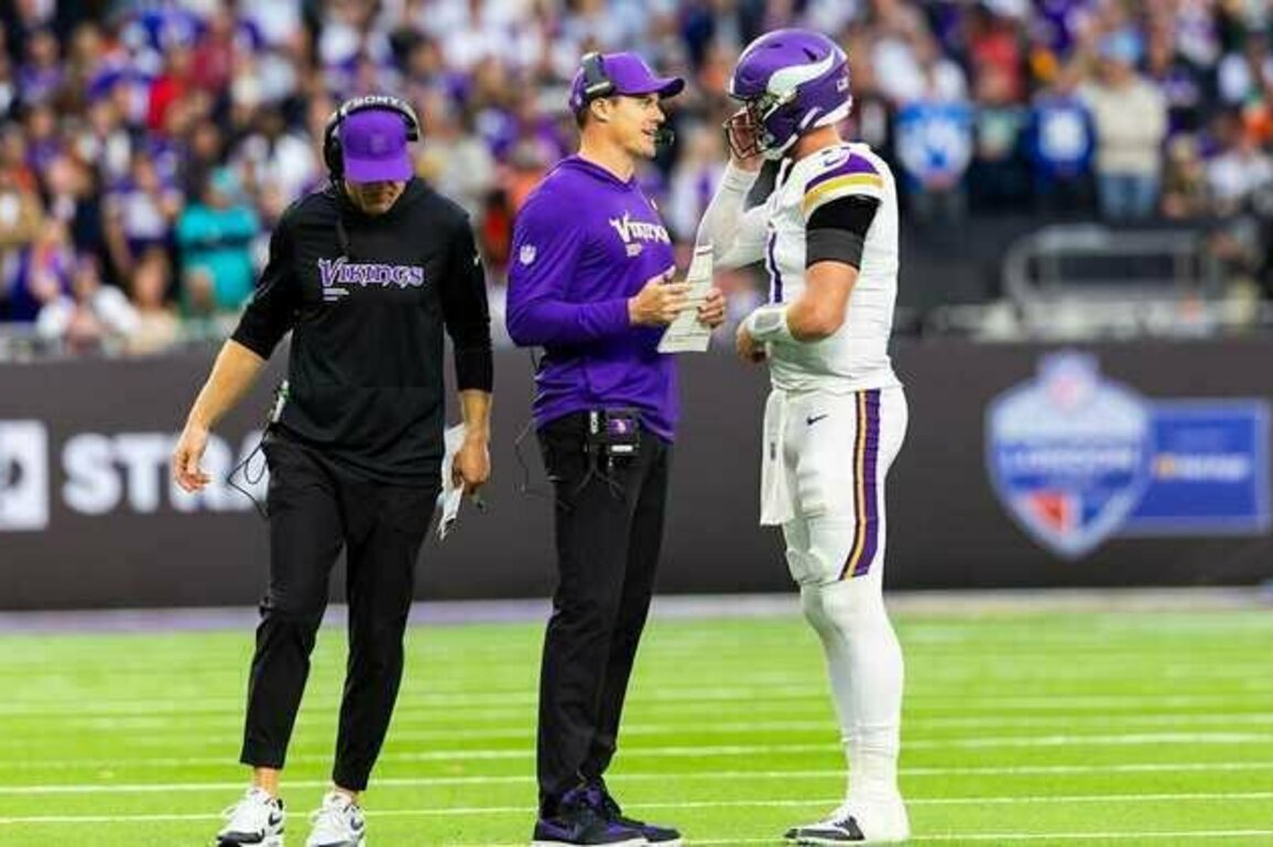 Kevin O'Connell: Carson Wentz to Start for Vikings Against Eagles