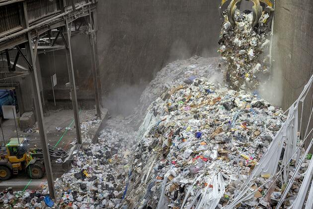 Minnesota burns electronics. Better e-waste policies can change that.