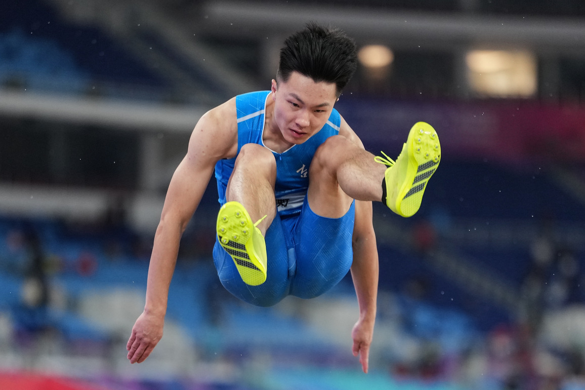 (SP)CHINA-15TH NATIONAL GAMES-ATHLETICS-MEN'S LONG JUMP-FINAL (CN)