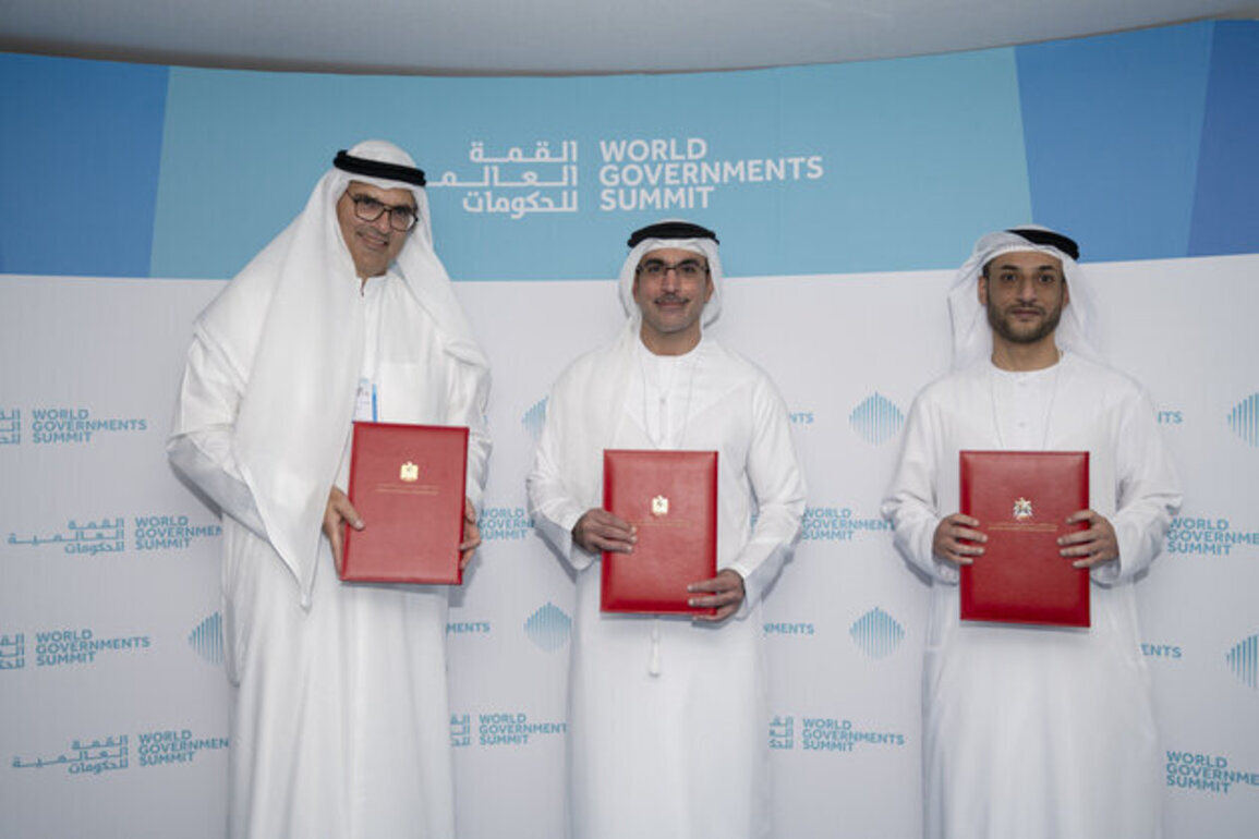 Ministry of Energy & Infrastructure, Khazna, Agility announce pilot to implement Phaidra AI