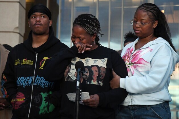 Family of Black man shot by Aurora police intends to sue