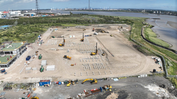RBL mobilised three 5000-series quiet hammer rigs to ensure deadlines were met while installing the piles for Eurovia UK’s new asphalt plant and green aggregates processing facility in Grays, Essex
