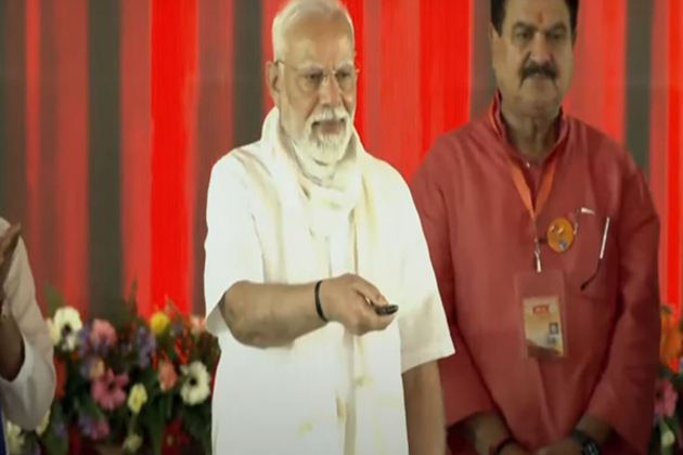 UP: PM Modi lays foundation, inaugurates development projects worth Rs 2200 Cr in Varanasi
