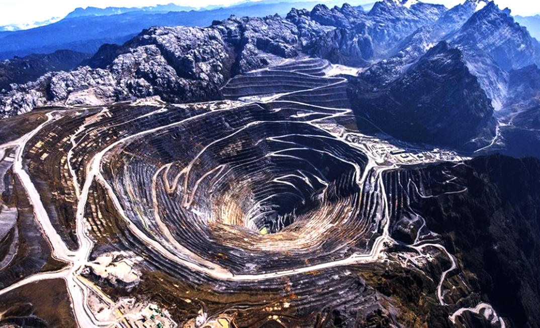 Mina de cobre e ouro de Grasberg, na Indonésia