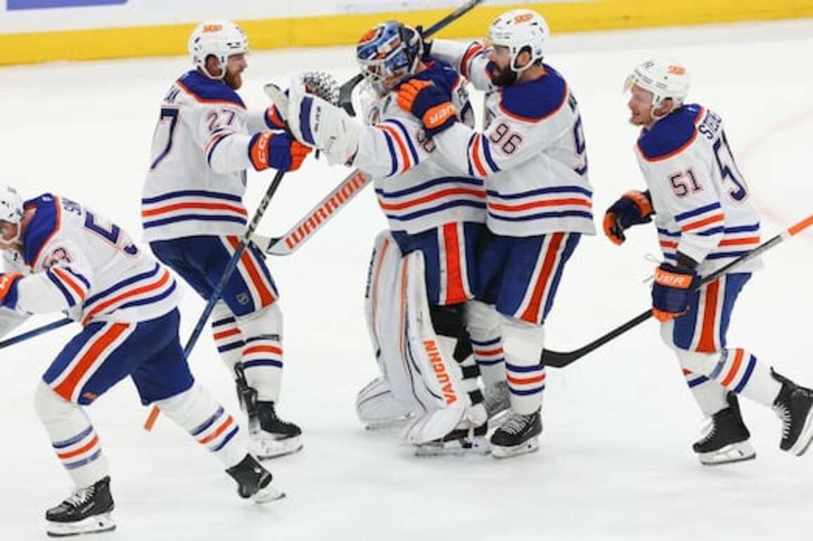 Calvin Pickard steps up again, Oilers tie Stanley Cup final with Game 4 OT win