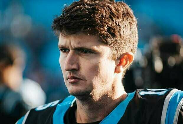 Panthers sign kicker Matthew Wright