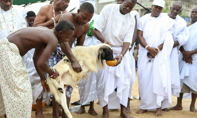 Togo purges its violent past with voodoo ceremonies Togo purges its violent past with voodoo ceremonies