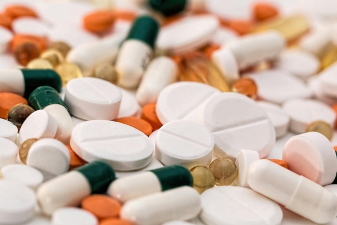 Weight-loss frenzy fades, Chinese suppliers eye legit generic market