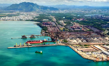 Complexo de Tubarão, no ES vale minério de ferro briquete