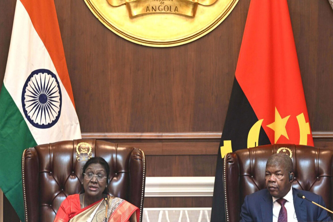 President Murmu, Angolan counterpart Lourenco hold wide-ranging talks to boost bilateral cooperation in Luanda