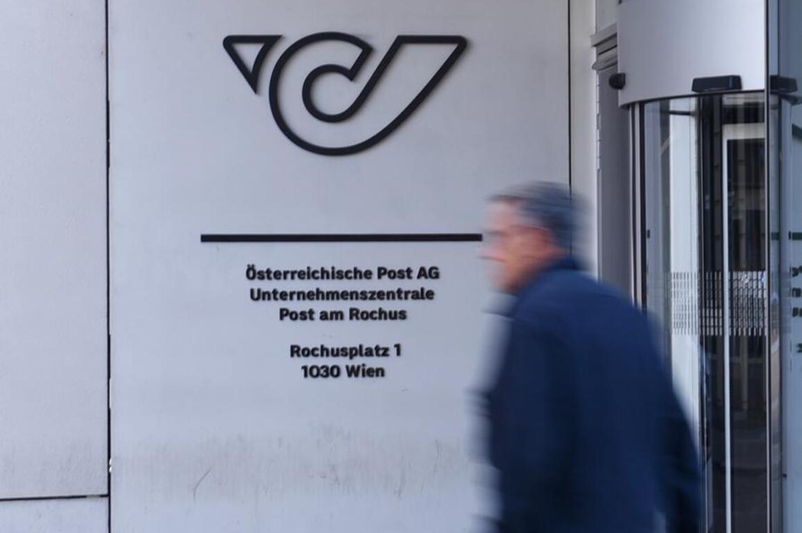 Europe halts U.S.-bound parcels over tax rule shake-up