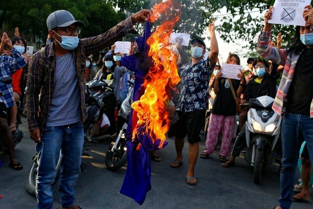 Communities Across Myanmar Taking Up Arms to Resist Junta