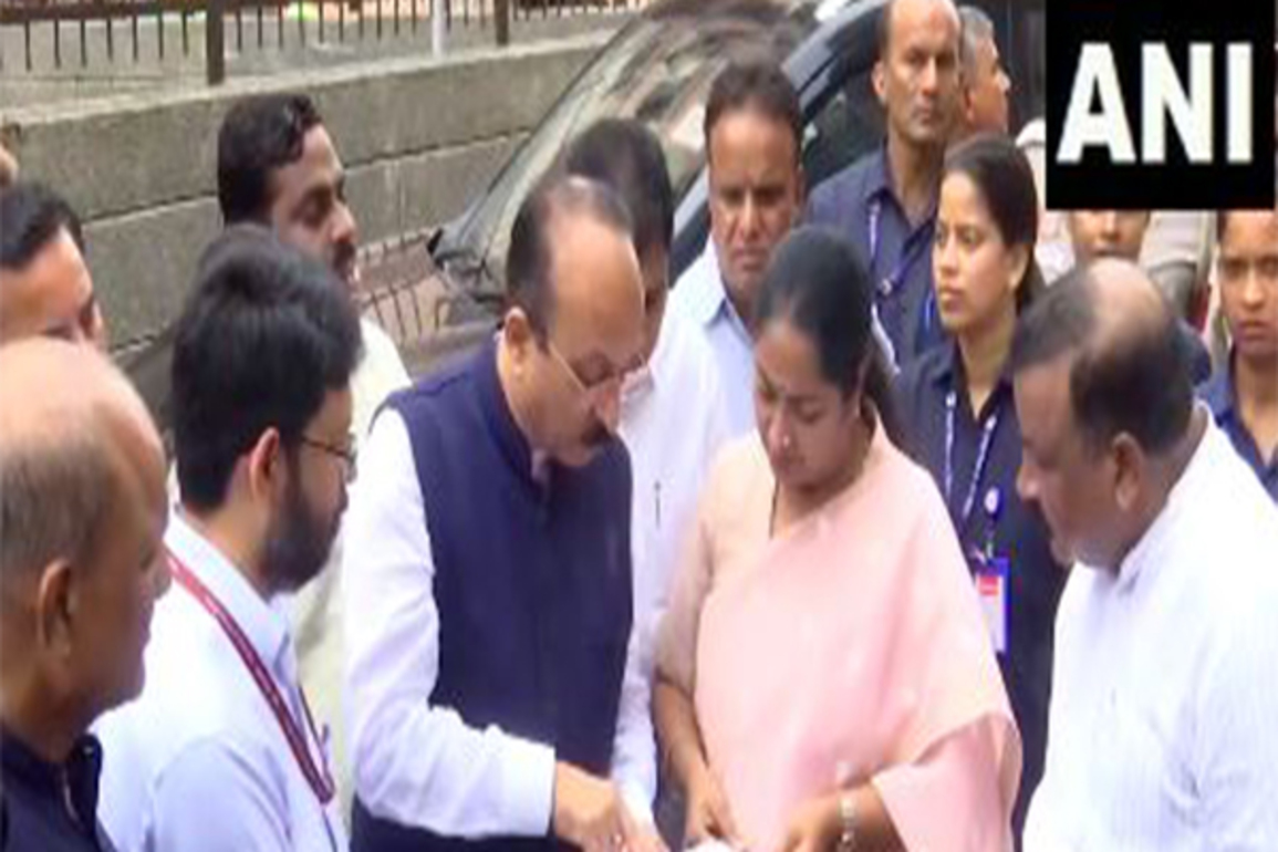 "BJP committed to providing housing, security and dignity to the urban poor": Delhi CM after inspecting DDA flats in Sultanpuri