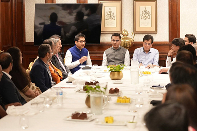 Union Minister Piyush Goyal meets Indian representatives in London