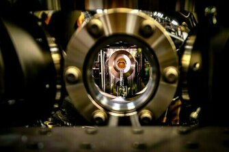 Australian researchers use a quantum computer to simulate how real molecules behave