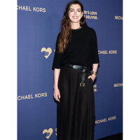 Anne Hathaway addresses facelift rumors, says speculation became "distracting"