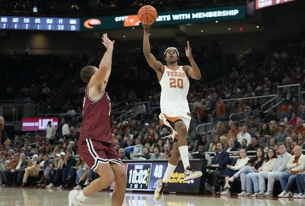 Texas awaits return of Tre Johnson, readies for New Orleans