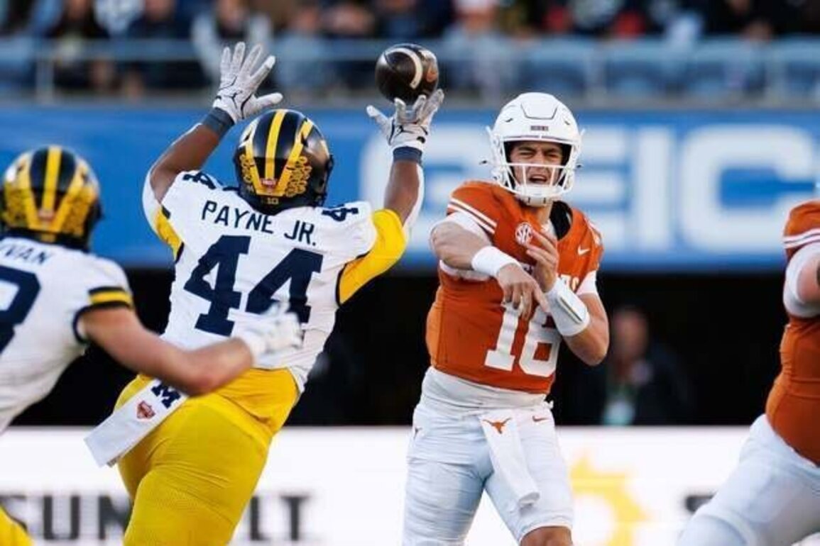 Arch Manning (4 TDs), No. 13 Texas slam door on No. 18 Michigan