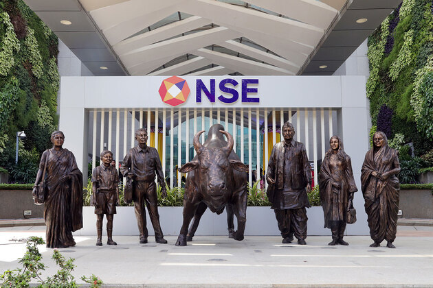 Sensex, Nifty close the day in red amid FII selling and elevated crude oil prices