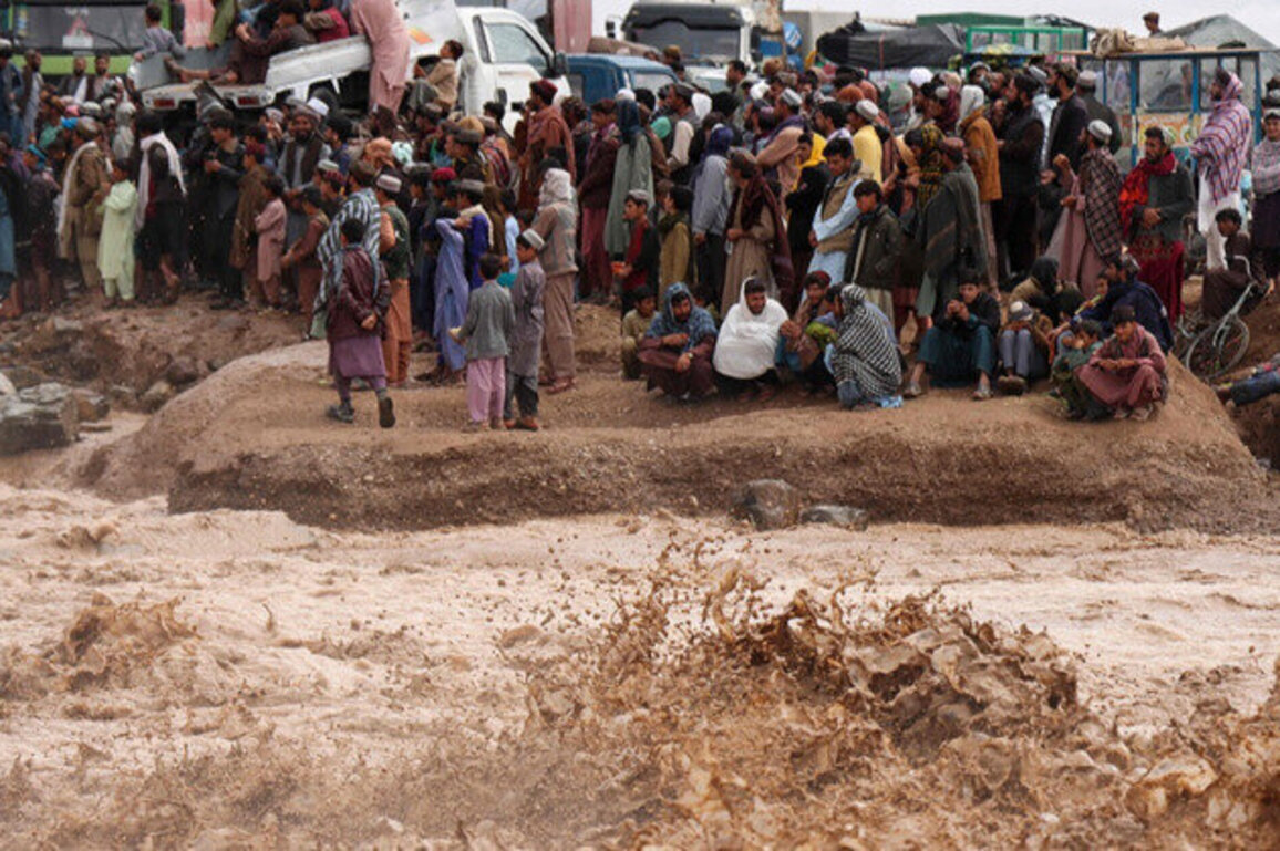 Deaths from Afghanistan floods up to 99, new national warnings issued