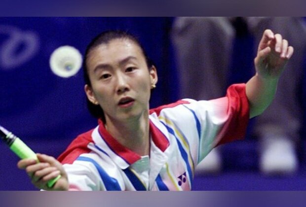 Badminton player says Chinese officials ordered her to lose Sydney 2000 semi-final