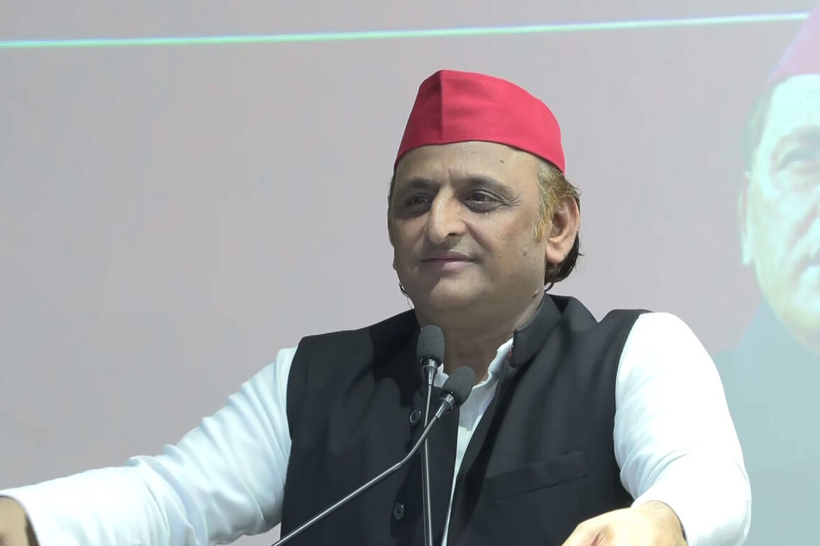 "Invisible weapons attacking social harmony": Akhilesh Yadav targets BJP, demands audit of funds and assets
