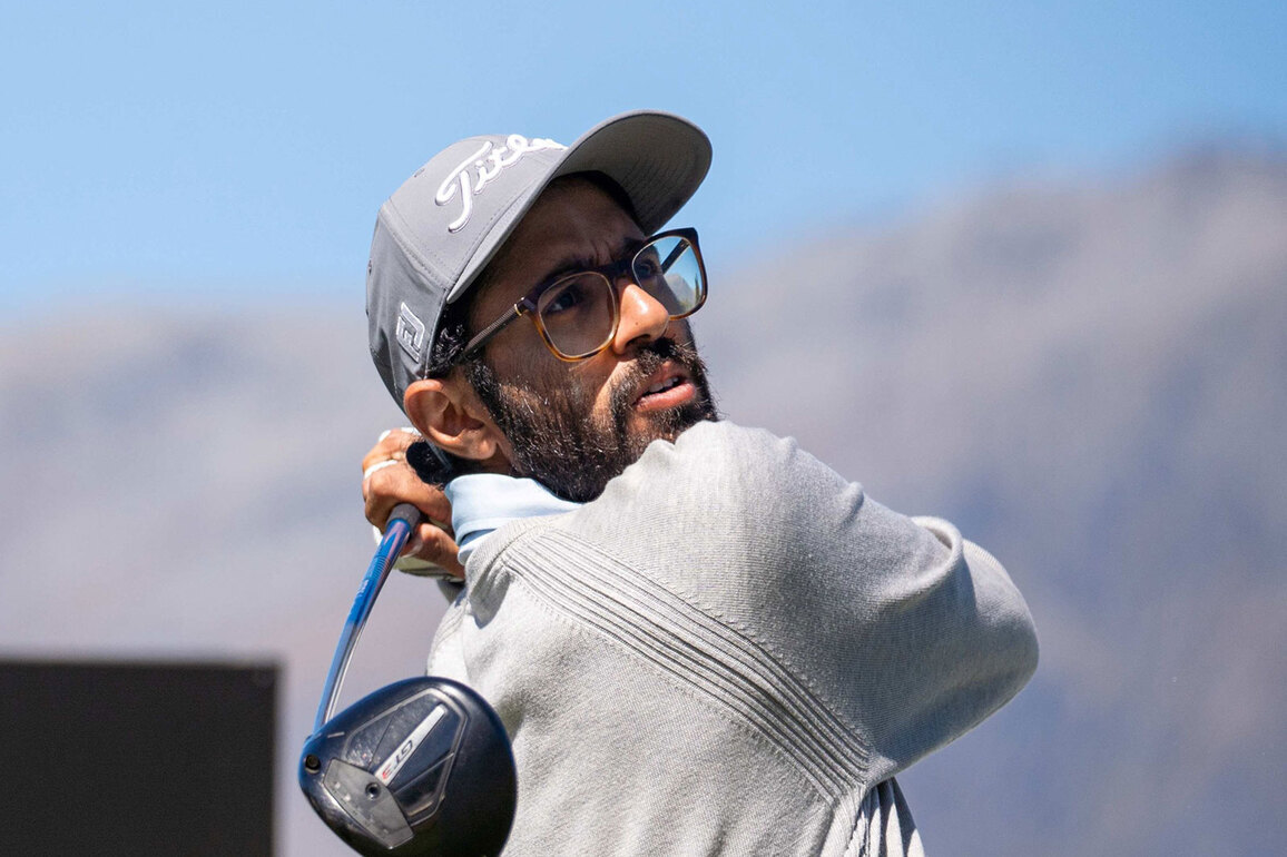 Bogey free Kochhar in top-10 at International Series Japan; Hongtaek Kim leads after opening round