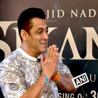 "Nahin chahiye humko controversy": Salman Khan says he doesn't want controversy around 'Sikandar'