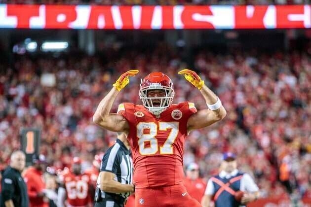 Travis Kelce, Trent Williams hit milestones as Pro Bowl rosters set