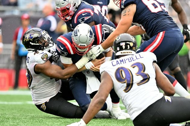 Patriots QB Mac Jones injures ankle in loss to Ravens