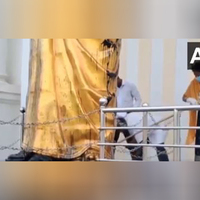 Unidentified miscreants vandalise former Tamil Nadu CM Karunanidhi's statue in Salem
