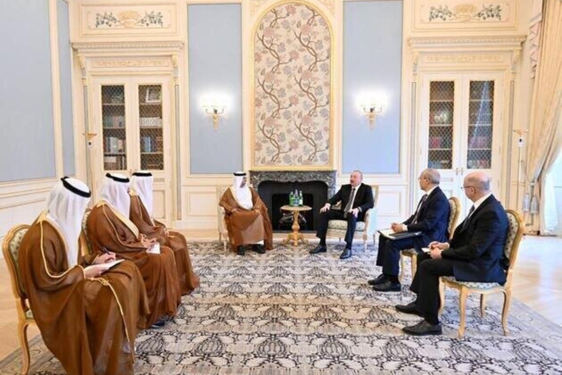 On behalf of UAE President, Suhail Al Mazrouei participates in World Urban Forum in Azerbaijan