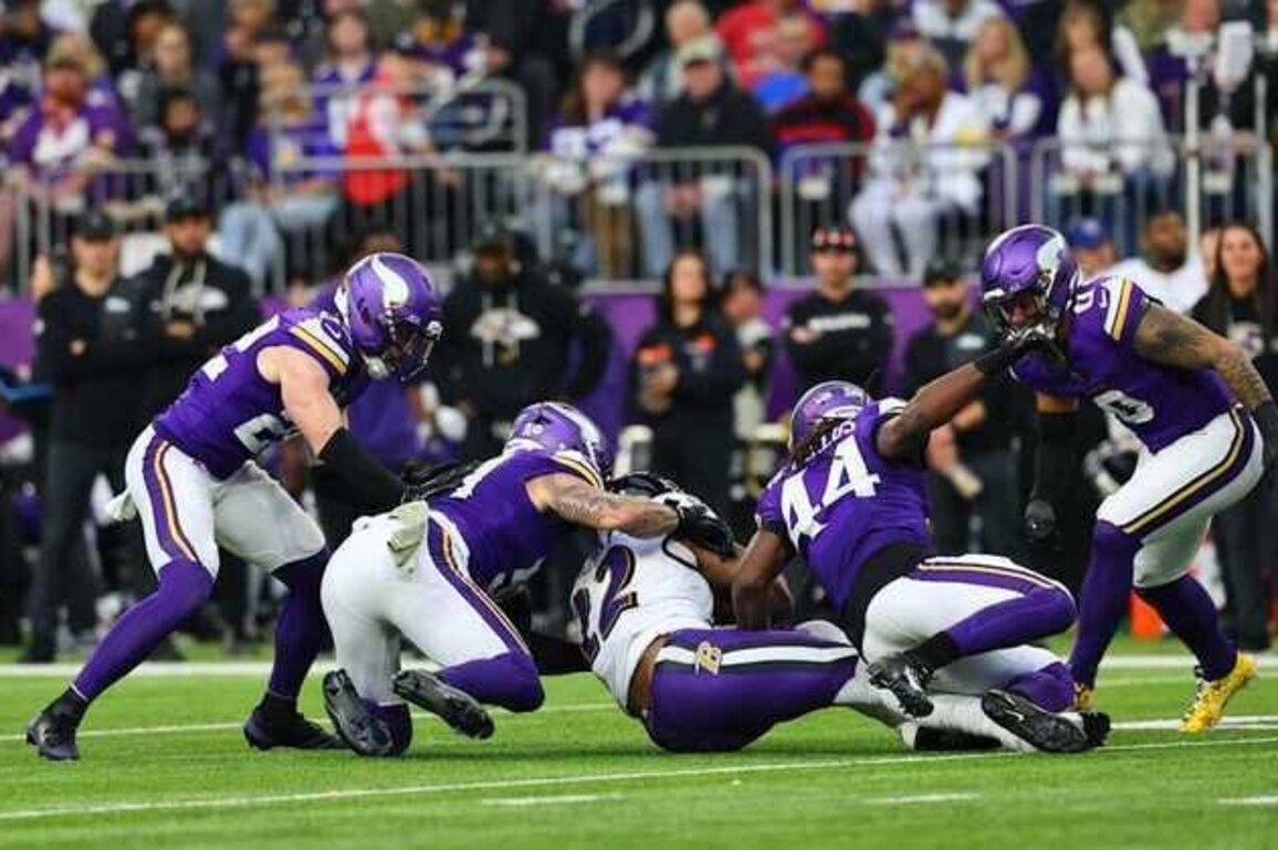 Vikings Defense Contains Ravens, but Takeaways Remain Elusive
