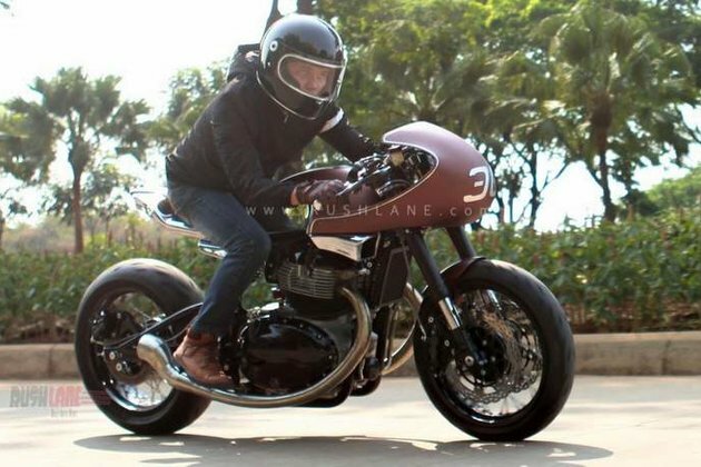 Royal Enfield GT650 modified as a cafe racer with Yamaha R6 throttle
