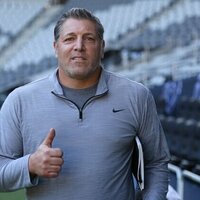 Former USMNT/MLS star GK Tony Meola had heart attack