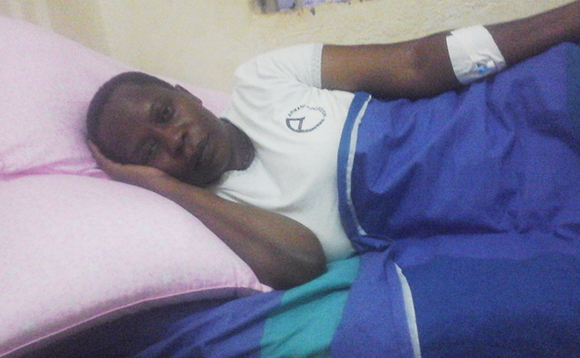 Omubaka Betty Nambooze ng'ali ku kitanda mu ddwaaliro e Mukono Omubaka Betty Nambooze ng'ali ku kitanda mu ddwaaliro e Mukono