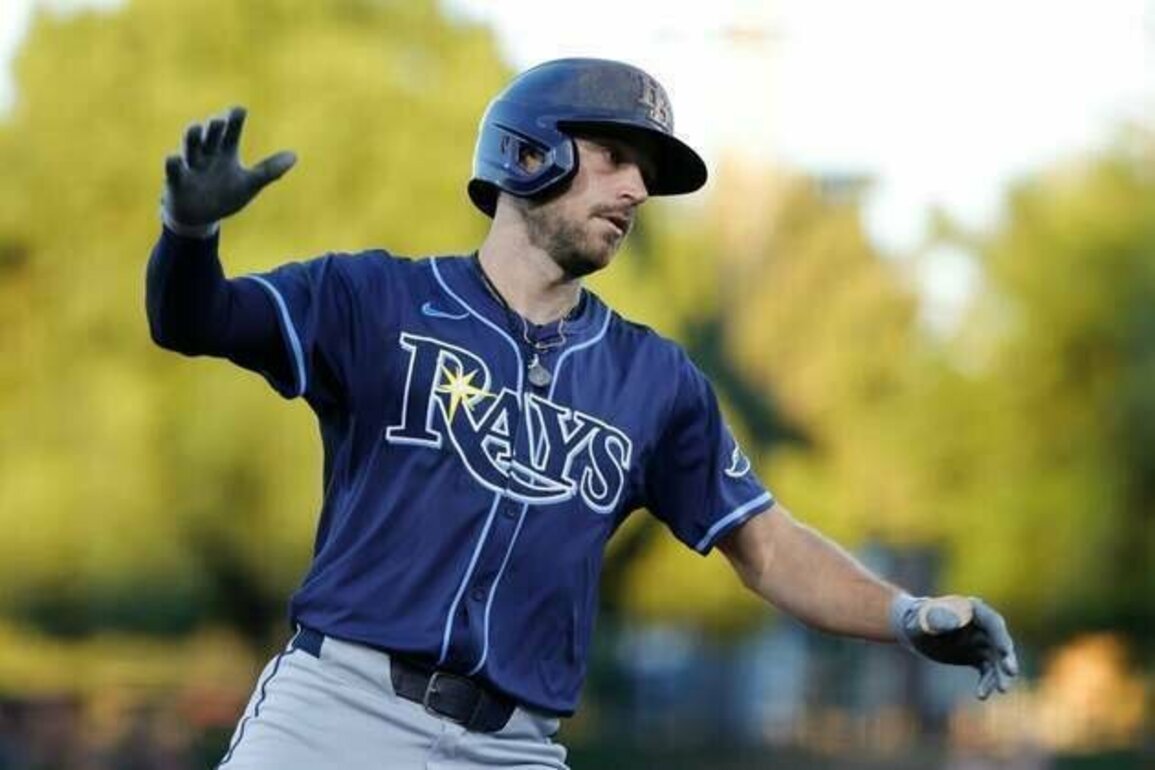 Brandon Lowe, Junior Caminero homer to power Rays past A's