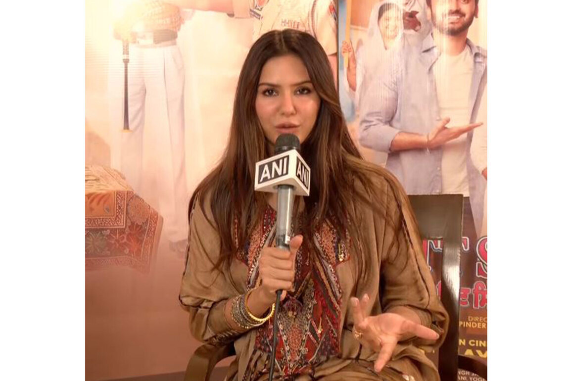 "Imagine if I catch you within 30 minutes of you waking up. You will not like it...": Sonam Bajwa opens up on paparazzi culture