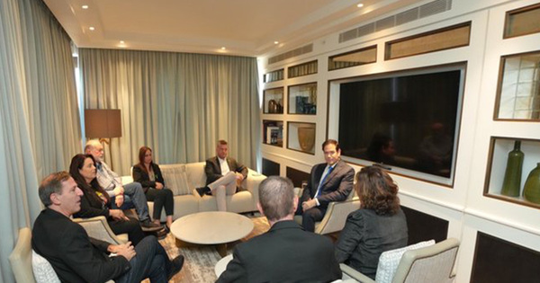 "Will not rest until...returned": US State Secy meets families of deceased Gaza hostages